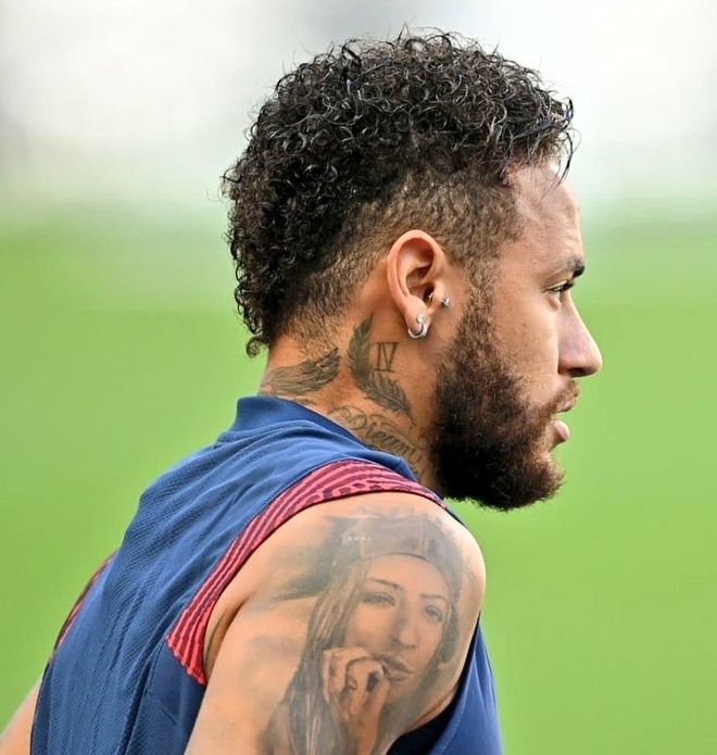 迈阿密热火迎法国杯关键赛，今夜临场应变，赛场秩序良好，团队化学反应显著-AYX SPORTS